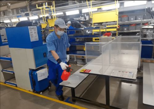 上汽临港工厂的36天封闭运行 坚守与创新，水草打捞船背后的协同精神